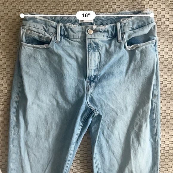 Good American Good High Rise Cropped Girlfriend Straight Jeans - Light Blue - 6 - Picture 11 of 13